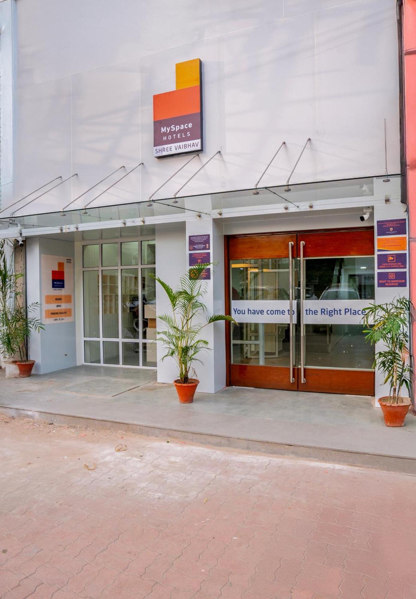 Myspace Hotel Shree Vaibhav Nagpur Eksteriør bilde